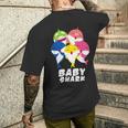 かわいいベビーシャークドゥードゥーギフト メンズTシャツ バックプリント 彼への贈り物