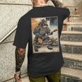 エレキギターを弾く日本の侍猫 浮世墨アート メンズTシャツ バックプリント 彼への贈り物