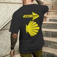カミーノデサンティアゴの巡礼のシンボル、ブエンカミノシェル メンズTシャツ バックプリント 彼への贈り物