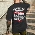 カート・スズキ Always Be Yourself Gameday メンズTシャツ バックプリント 彼への贈り物
