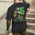 キッズ I Am 5 This Is How I Roll One Years Old Tractor 5歳の誕生日 メンズTシャツ バックプリント 彼への贈り物