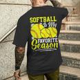 ソフトボールは私の好きな季節の楽しいデザイン。 メンズTシャツ バックプリント 彼への贈り物