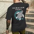 ハワイアン ホヌ ポリネシア トライバル ウミガメ ハワイ エスト 1959 メンズTシャツ バックプリント 彼への贈り物