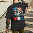 ビッグフット メリカ ロック アメリカ国旗 愛国的 7月4日 メンズTシャツ バックプリント 彼への贈り物