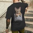 ポケットに入ったアビシニアン猫 メンズTシャツ バックプリント 彼への贈り物