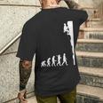 人類の進化 ロッククライミング エイドクライミング フリークライミング アルパインクライミング 登攀 登山 ボルダリング メンズTシャツ バックプリント 彼への贈り物