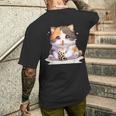 原宿竹下通りの可愛い子猫 アニメ好き オタクを癒すタピオカ茶 メンズTシャツ バックプリント 彼への贈り物
