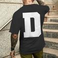 大文字 D アルファベットモノグラム イニシャル メンズTシャツ バックプリント 彼への贈り物