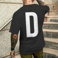 文字d アルファベットモノグラム イニシャル。 メンズTシャツ バックプリント 彼への贈り物