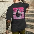 猫 演奏 サックス おもしろい 猫 ジャズ サックス レトロ サックス メンズTシャツ バックプリント 彼への贈り物