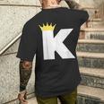 英文字 K 大文字 アルファベット モノグラム イニシャル キング クイーン クラウン メンズTシャツ バックプリント 彼への贈り物