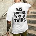 Big Brother Of Twins New Big Brotheriblingギフト メンズTシャツ バックプリント 彼への贈り物