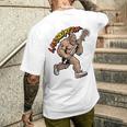 D-Pole Longtick Bigfoot Lacrosse Player Laxsquatch メンズTシャツ バックプリント 彼への贈り物