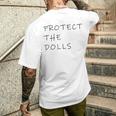 Protect The Dolls。 メンズTシャツ バックプリント 彼への贈り物