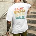 In My Hockey Dad Era ファニーホッケーお父さん ヴィンテージ 父の日 長袖tシャツ メンズTシャツ バックプリント 彼への贈り物