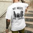 My Needs Areimple Guitars ビール愛好家 ギタリストギター メンズTシャツ バックプリント 彼への贈り物