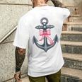 ピンクリボンボウコケット付きマリンアンカー。 メンズTシャツ バックプリント 彼への贈り物