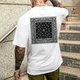 ホワイトブラックバンダナプリントtシャツ ペイズリー柄 メンズTシャツ バックプリント 彼への贈り物