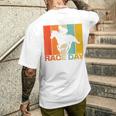 面白い 競馬 ビンテージ レースデー Ky ダービー 馬 ジョッキー メンズTシャツ バックプリント 彼への贈り物