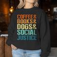 Coffee Books Dogsocial Justice レディーススウェットシャツ 面白い贈り物