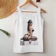Sexy Girl グラフィックtシャツ セクシー「バッドキティ」ピンナップガール カットアウト。 レディースタンクトップ 面白い贈り物