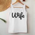 【Wife】妻 嫁 奥さん シンプル おしゃれ 英語 英文字 夫婦お揃い 結婚祝い カップル ペアルック おもしろ ペア レディースタンクトップ 面白い贈り物