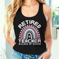 Retired Teacher Class Of 2025 Rainbow Retro Graduation レディースタンクトップ 彼女への贈り物