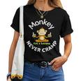 Monkey Never Cramp Eat A Banana レディースTシャツ