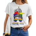 Messy Bun Proud Ally Pride Flag Love Lgbt レインボー サングラス レディースTシャツ