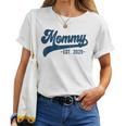 Mommy Est 2025 Mommy To Be New Mommy Pregnancy レディースTシャツ