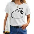 肉まんに抱きつくパンダ かわいい チャイナ 白黒 Panda Meat Bun レディースTシャツ