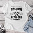92歳の誕生日 女性 男性 素晴らしい92歳のおばあちゃん レディースTシャツ 面白い贈り物