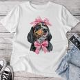 Coquette Bow Coonhound Dog Mom ピンクリボンガール レディースTシャツ 面白い贈り物