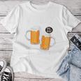 喜寿祝い ビール好き 酒好き 父 母 男性 女性 77歳お祝い Cheers To Embracing Life レディースTシャツ 面白い贈り物