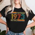 52歳の誕生日プレゼント 52歳 男性 女性 レトロ ヴィンテージ 1973 レディースTシャツ 彼女への贈り物