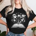 Bookpace Reading Lover Teacher Bookworm Librarian Reader レディースTシャツ 彼女への贈り物