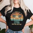 Lyra Cute Retro Girls Groovy Lyra Personalized Name 長袖tシャツ レディースTシャツ 彼女への贈り物