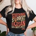 Retro Do Not Pet Emotionalupport Human Groovy レディースTシャツ 彼女への贈り物