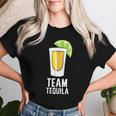 Team Tequila アルコール シンコ・デ・マヨ メキシカンテキーラ レディースTシャツ 彼女への贈り物