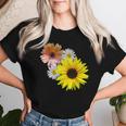 ひまわり ガーベラ 花 デイジー ガーベラ 花 デイジー 花柄 レディースTシャツ 彼女への贈り物