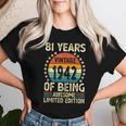 ヴィンテージ 1942 81 歳男性女性面白い誕生日アパレル レディースTシャツ 彼女への贈り物