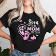 近日公開 2025Oon To Be Mom Est 2025 レディースTシャツ 彼女への贈り物