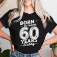 還暦祝い 旅行好き 父 母 男性 女性 60歳 レトロ おしゃれ 文字デザイン Born To Travel レディースTシャツ 彼女への贈り物