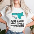 モササウルスが好きな女の子だけ レディースTシャツ 彼女への贈り物