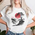 日本の木 赤い月 絵画 日本 夕日 男性 女性 レディースTシャツ 彼女への贈り物