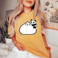 肉まんに抱きつくパンダ かわいい チャイナ 白黒 Panda Meat Bun レディースオーバーサイズコンフォートTシャツ Mustard