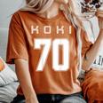 70 歳 古希 祝い 70歳 70才 お祝い 男性 女性 古希祝い 父 母 こき 背番号 バックプリント 紫 レディースオーバーサイズコンフォートTシャツ Yam