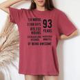 93歳の誕生日 男性 女性 面白い 93歳 レディースオーバーサイズコンフォートTシャツ Crimson