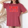 Fire Rescue 消防士 消防士 キッズ 若者 大人 男の子 女の子 レディースオーバーサイズコンフォートTシャツ Crimson