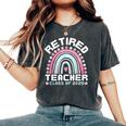 Retired Teacher Class Of 2025 Rainbow Retro Graduation レディースオーバーサイズコンフォートTシャツ Pepper